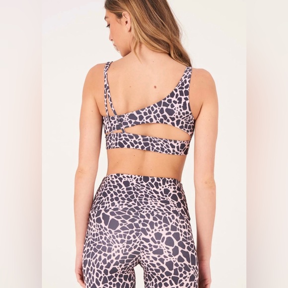 Onzie Flow Ride Bra - Giraffe - Picture 3 of 3